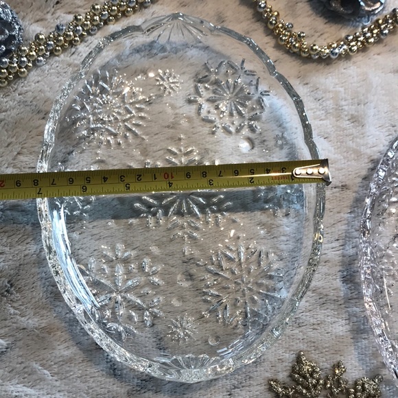 MIKASA set of 2 - SnowFlake ❄️ Dish - Picture 5 of 10